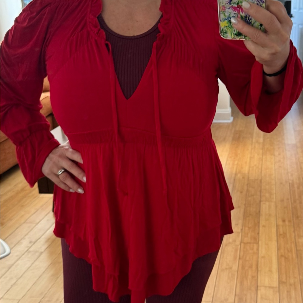 Red Ruffled Tunic Blouse - Picture 12 of 12